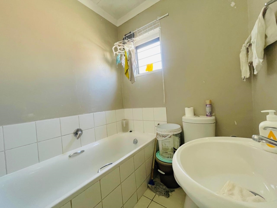 1 Bedroom Property for Sale in Maitland Western Cape